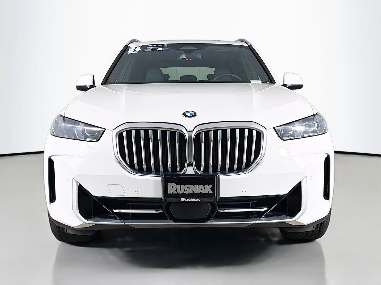 Used 2024 BMW X5 xDrive40i w/ Premium Package AWD/4WD image 2