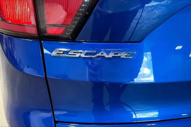 Used 2017 Ford Escape SE w/ Equipment Group 201A FWD image 20