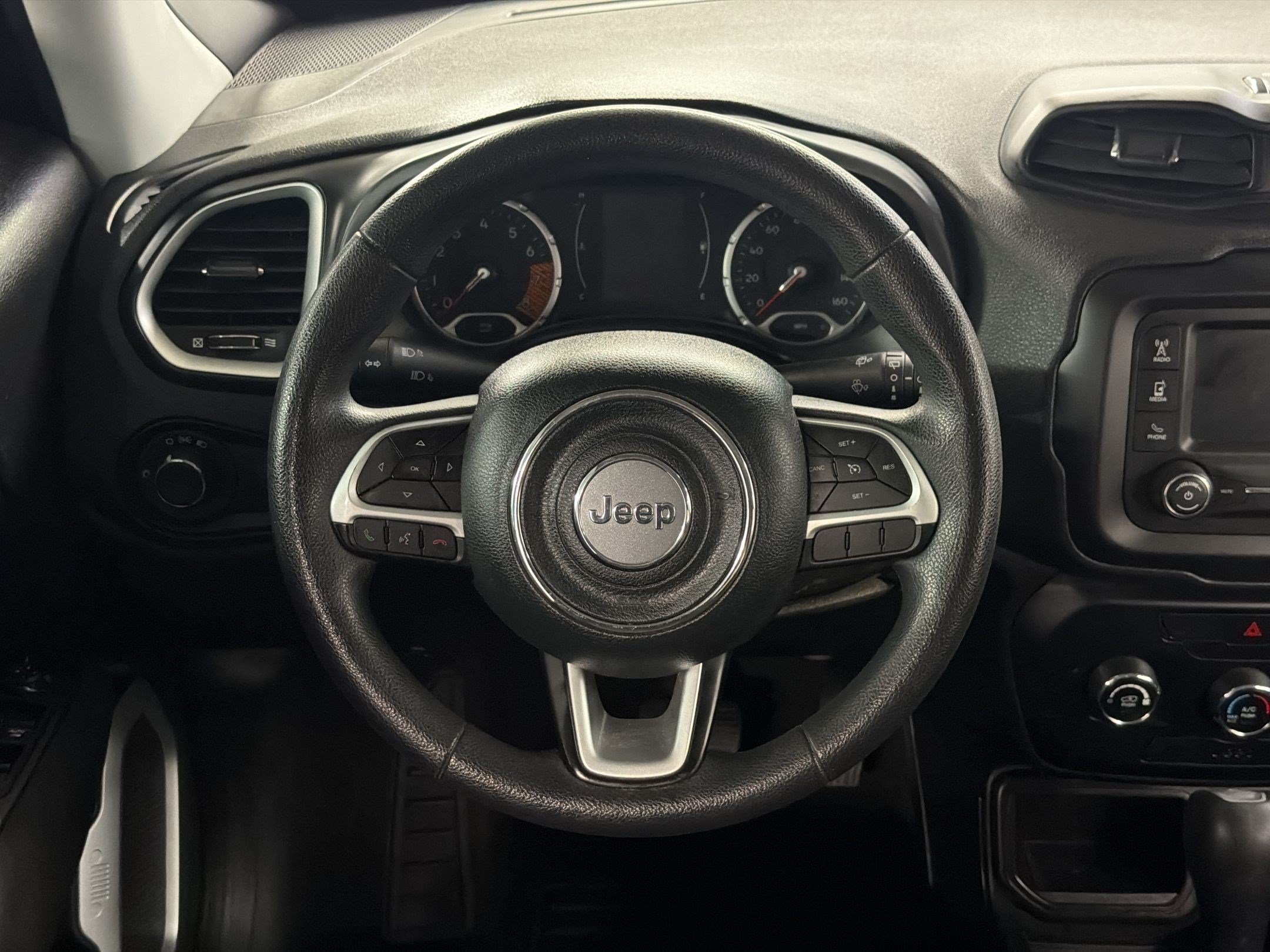 Used 2019 Jeep Renegade Sport FWD image 16