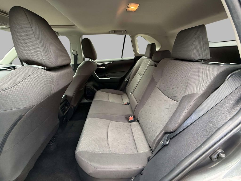 Used 2020 Toyota RAV4 XLE w/ Convenience Package AWD/4WD image 19
