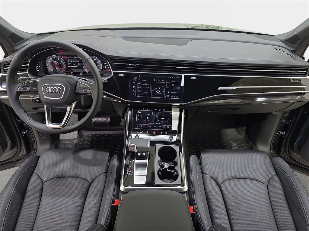 New 2025 Audi Q7 3.0T Prestige image 9