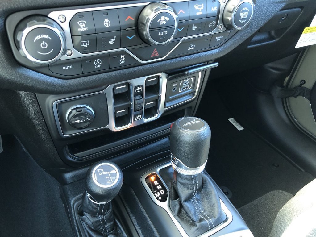 New 2026 Jeep Gladiator Sport AWD/4WD image 18