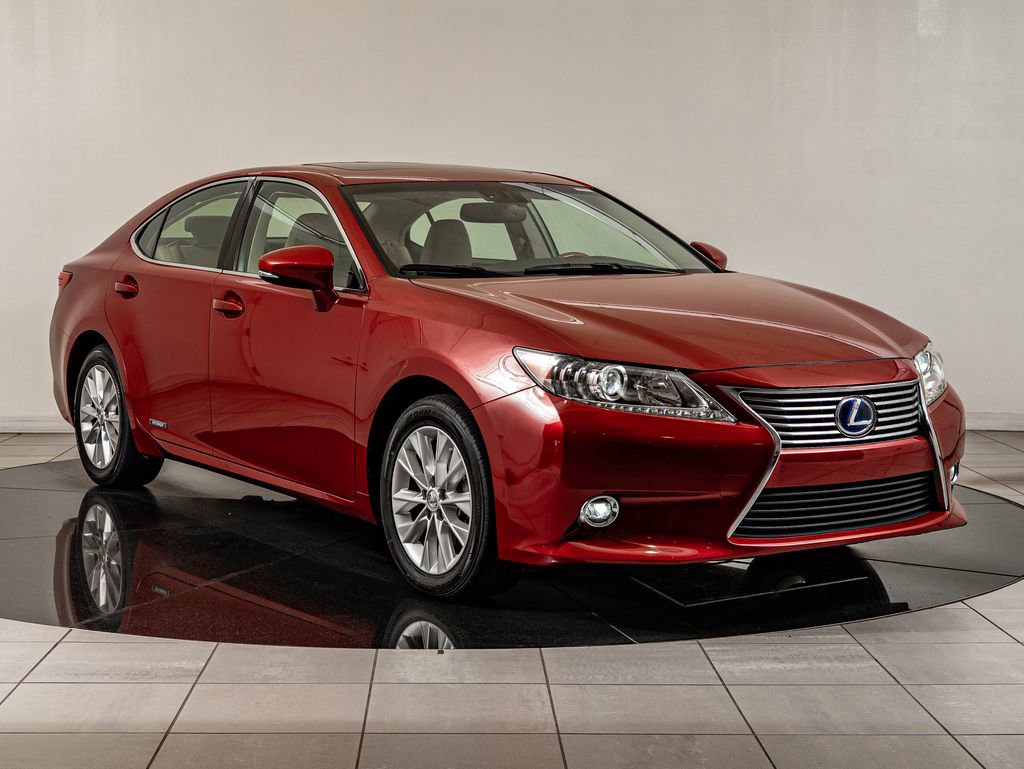 Used 2014 Lexus ES 300h w/ Luxury Package w/Bamboo Trim image 3