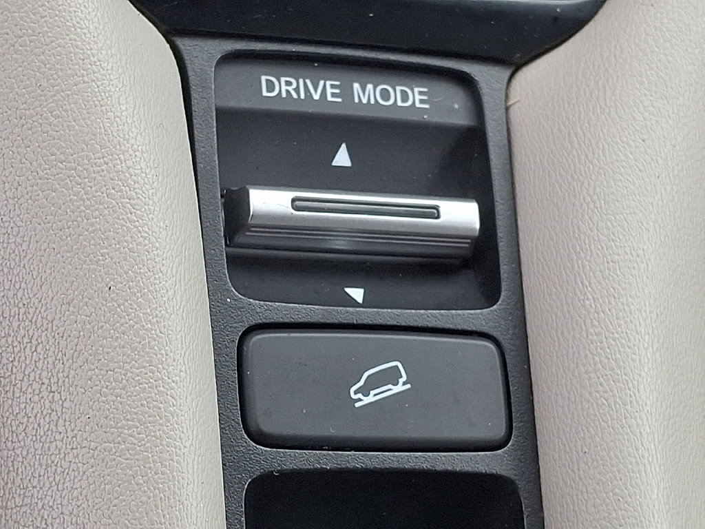 Used 2023 Honda HR-V LX image 25