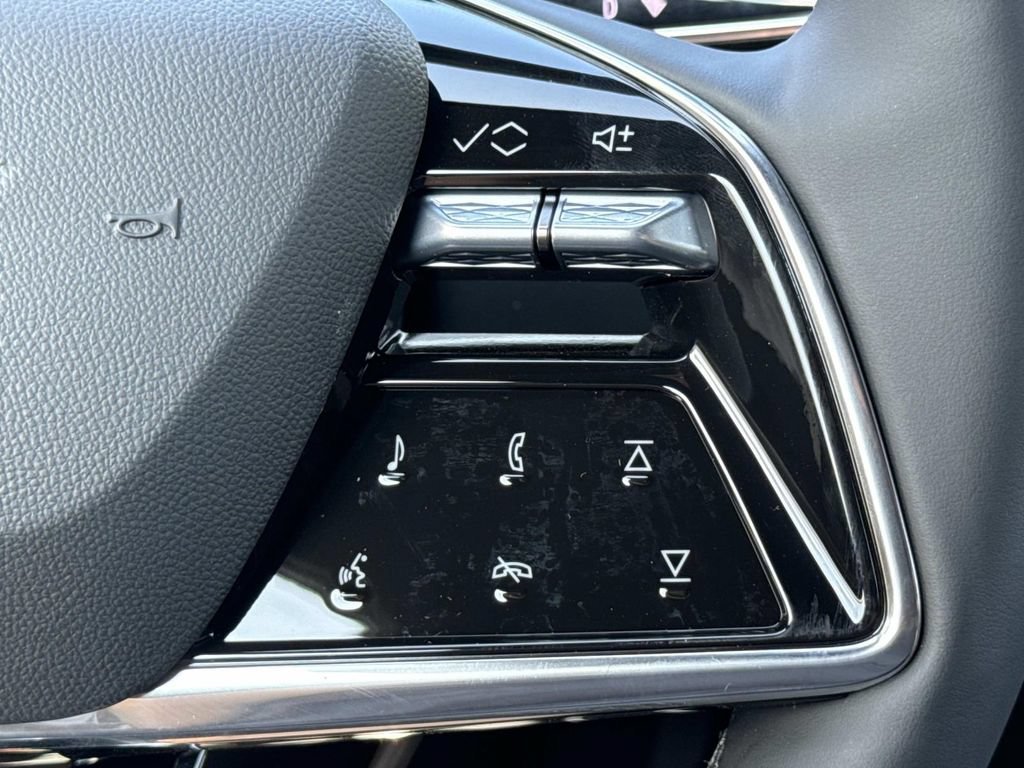 New 2027 Cadillac Lyriq Luxury RWD image 15
