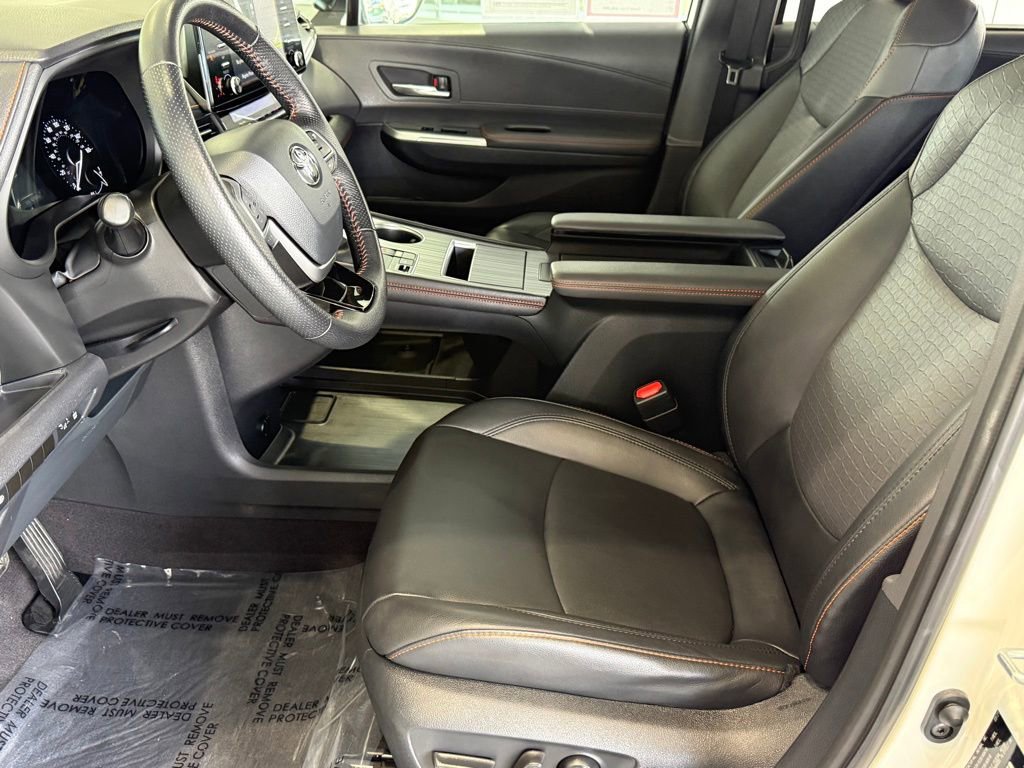 Certified 2021 Toyota Sienna XSE image 22