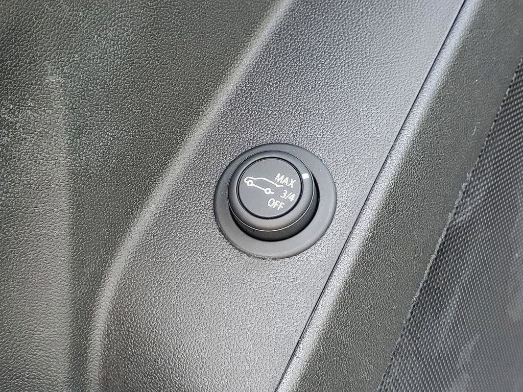 Used 2024 Chevrolet Equinox LT FWD image 23