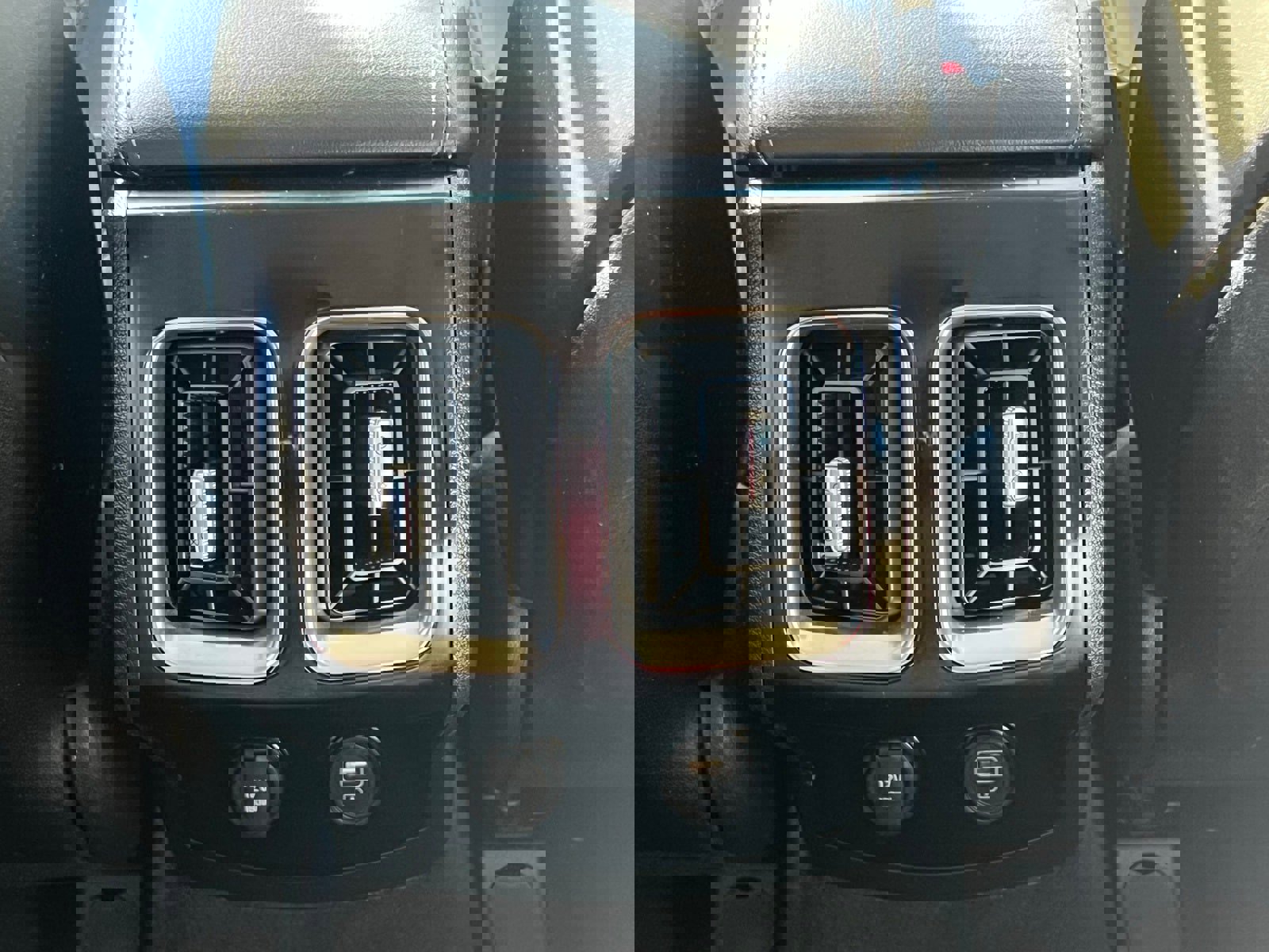 Used 2021 Kia Sorento SX image 21