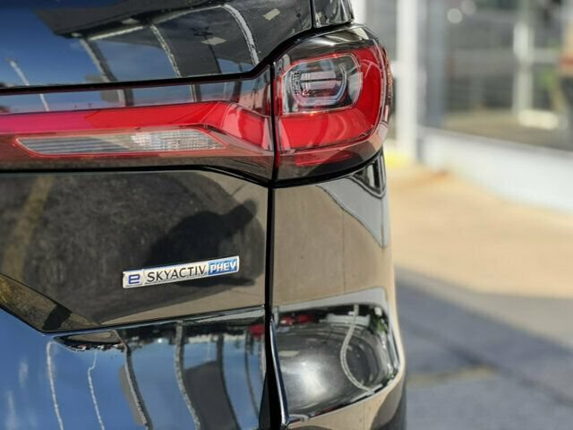 Used 2024 MAZDA CX-90 Plug-In Hybrid w/ Premium Pkg AWD/4WD image 13