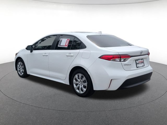 Used 2023 Toyota Corolla LE FWD image 4