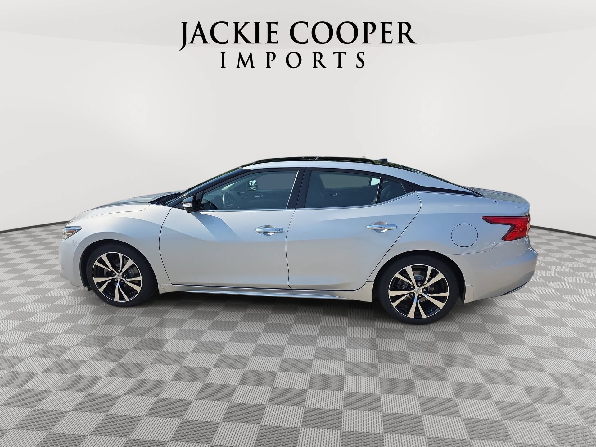 Used 2018 Nissan Maxima Platinum FWD image 8