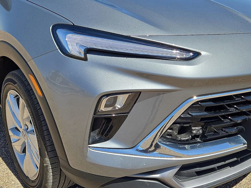 Used 2025 Buick Encore GX Preferred image 9