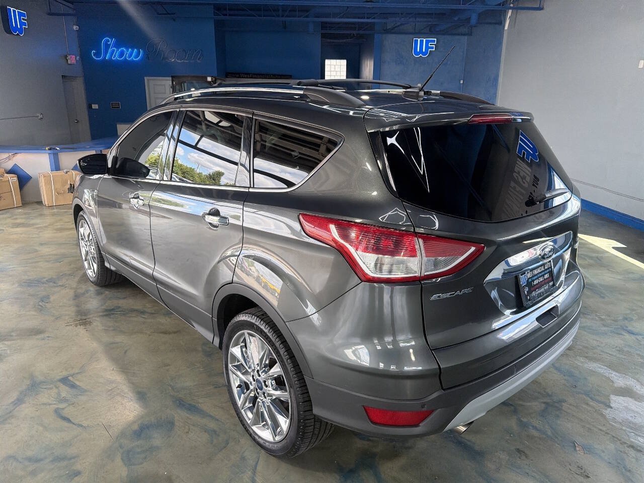 Used 2016 Ford Escape SE w/ SE Chrome Package FWD image 12