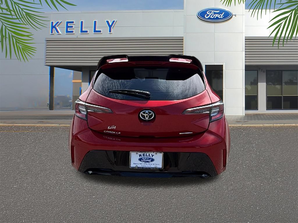 Used 2021 Toyota Corolla SE w/ Special Edition FWD image 4