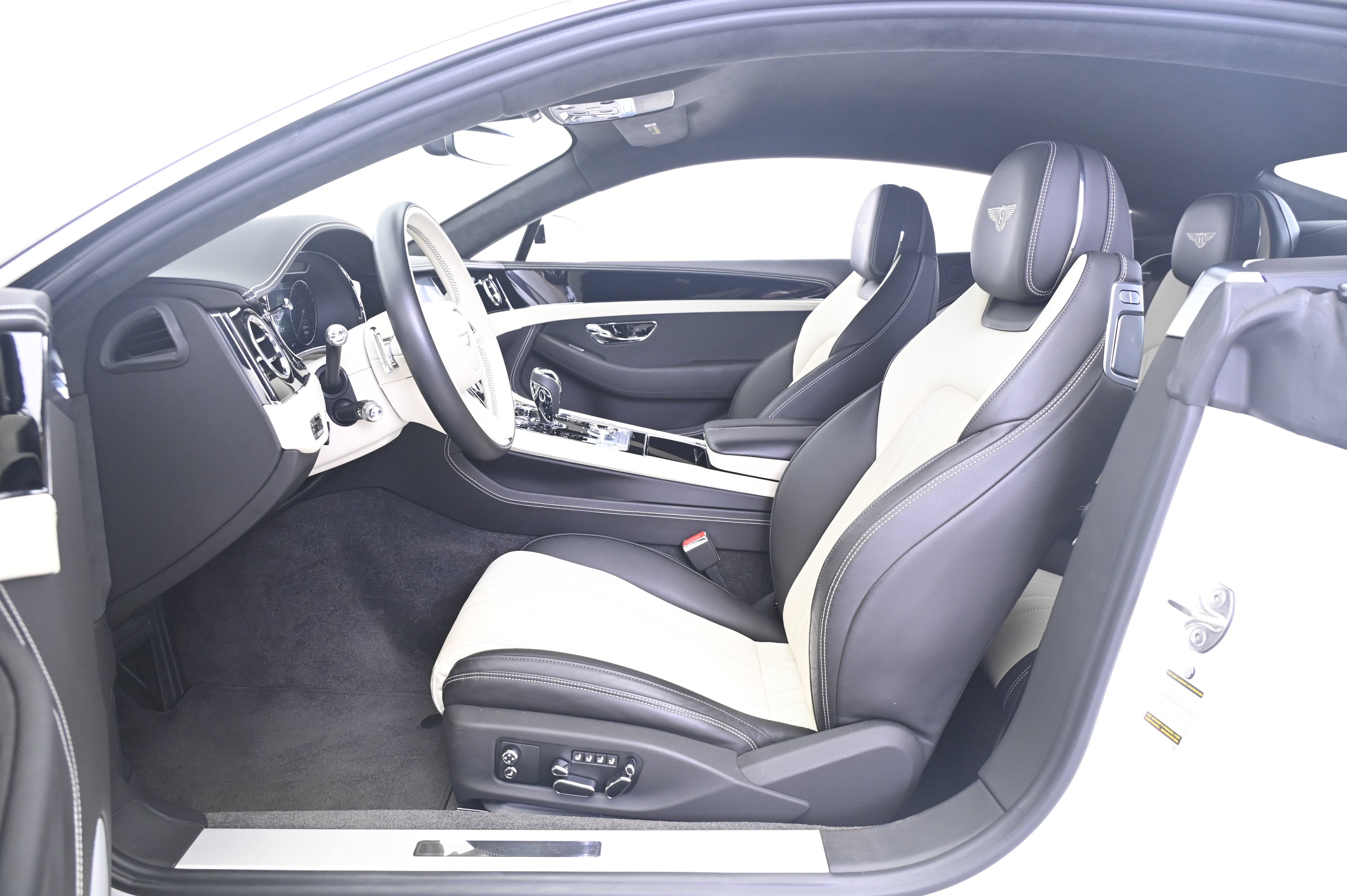 Used 2021 Bentley Continental GT AWD/4WD image 25