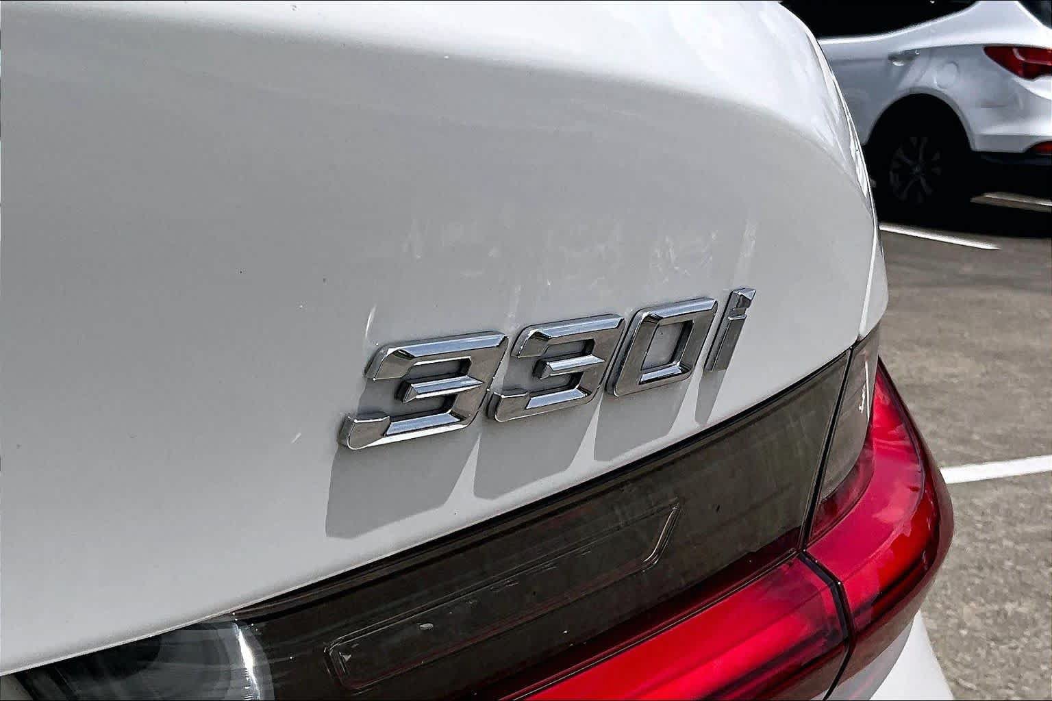 Used 2021 BMW 330i Sedan w/ Convenience Package RWD image 28