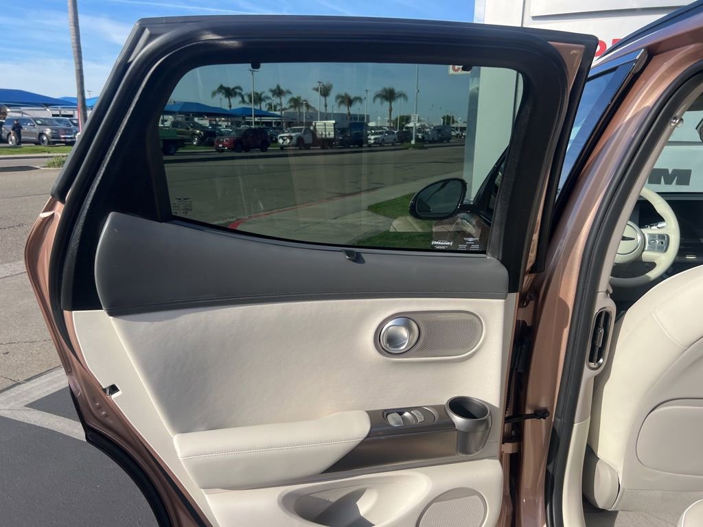 Used 2023 Genesis GV60 Advanced w/ Cargo Package image 31