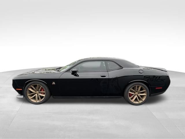 Used 2016 Dodge Challenger R/T Scat Pack w/ Leather Interior Group RWD image 3