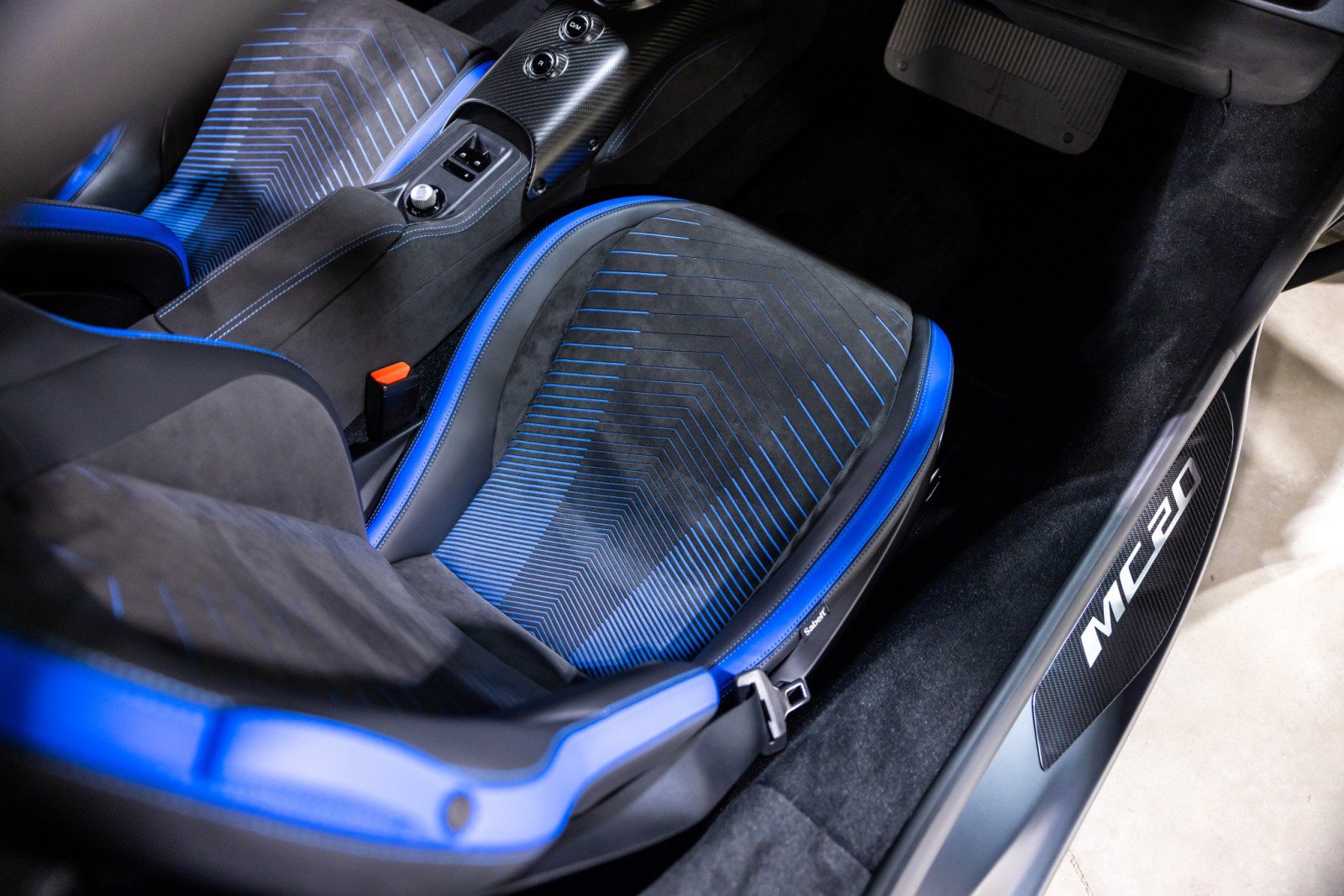 Used 2022 Maserati MC20 Coupe RWD image 34