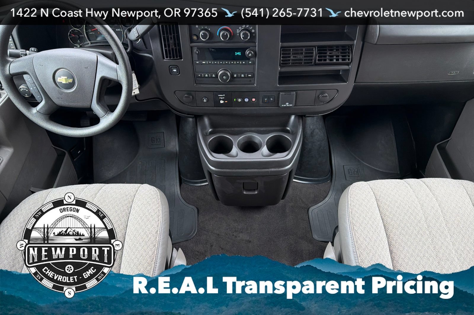 Used 2024 Chevrolet Express 3500 LT w/ LT Preferred Equipment Group RWD image 13