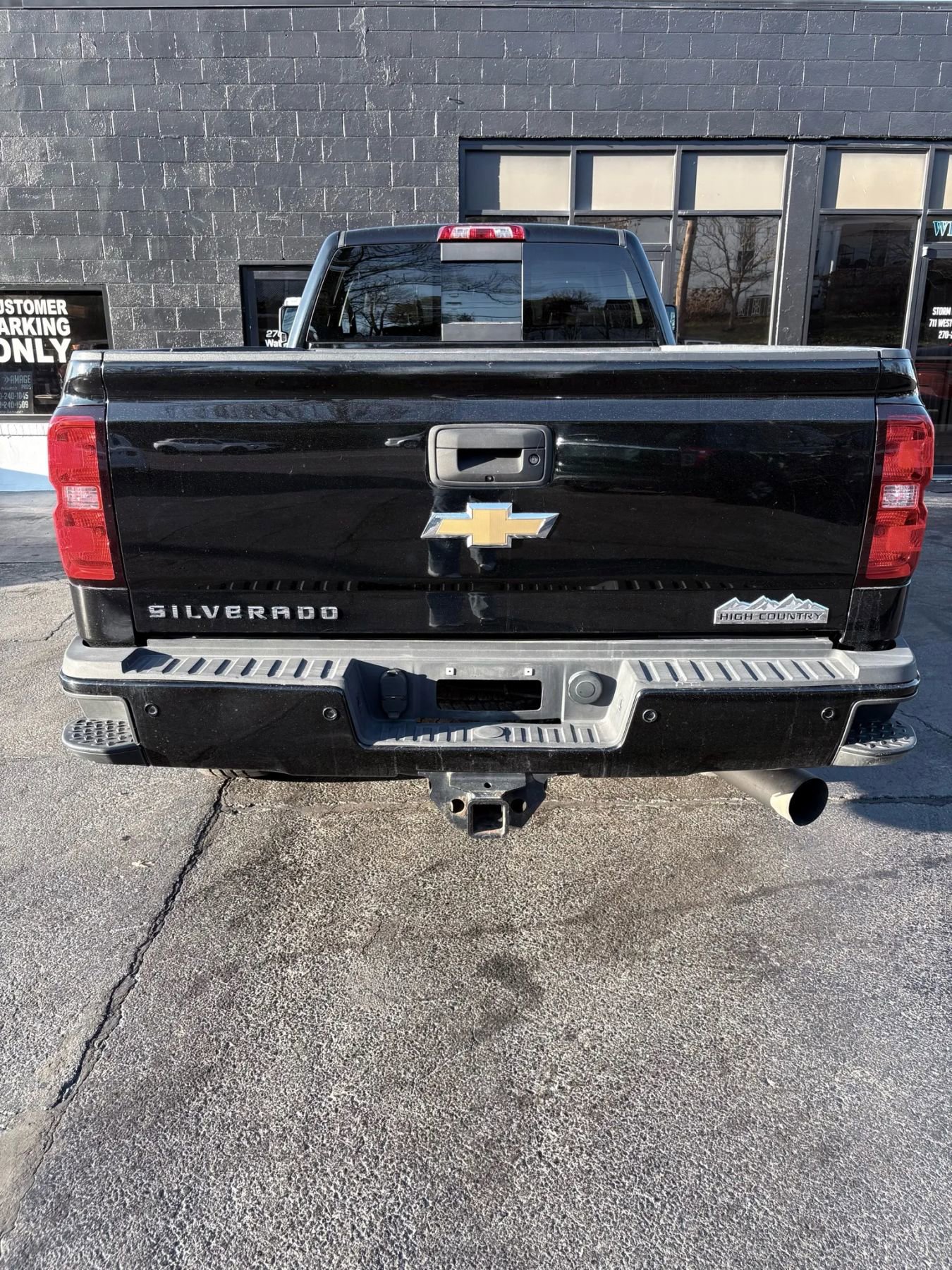 Used 2015 Chevrolet Silverado 3500 High Country w/ Duramax Plus Package image 4
