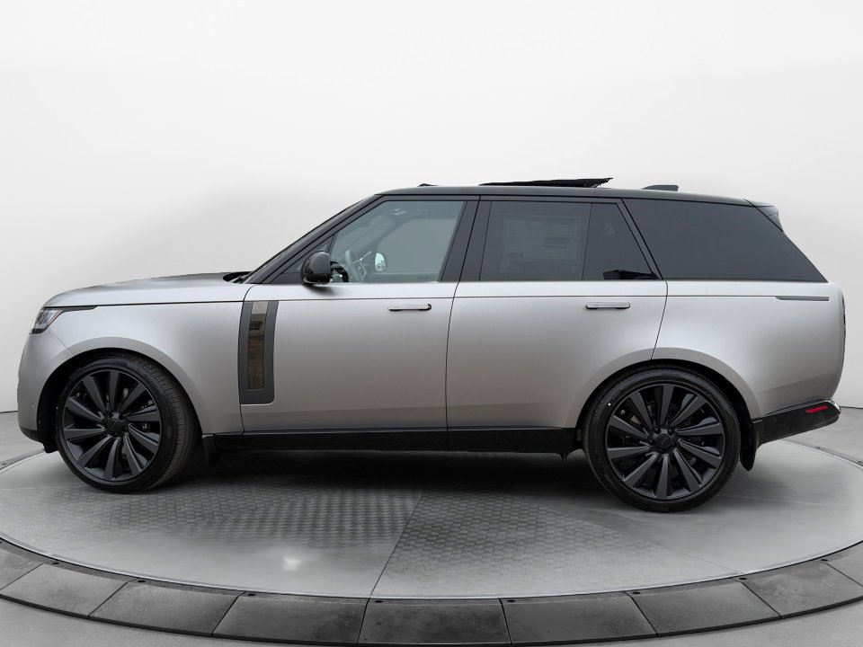 New 2026 Land Rover Range Rover SV AWD/4WD image 4