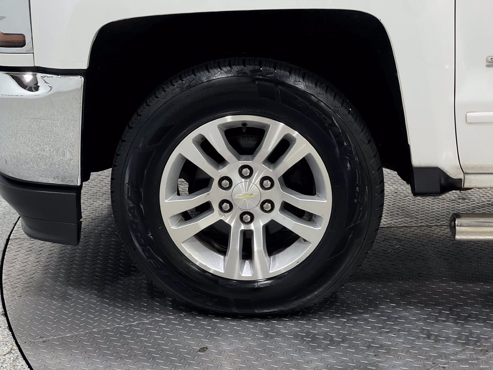 Used 2019 Chevrolet Silverado 1500 LT w/ All Star Edition AWD/4WD image 32