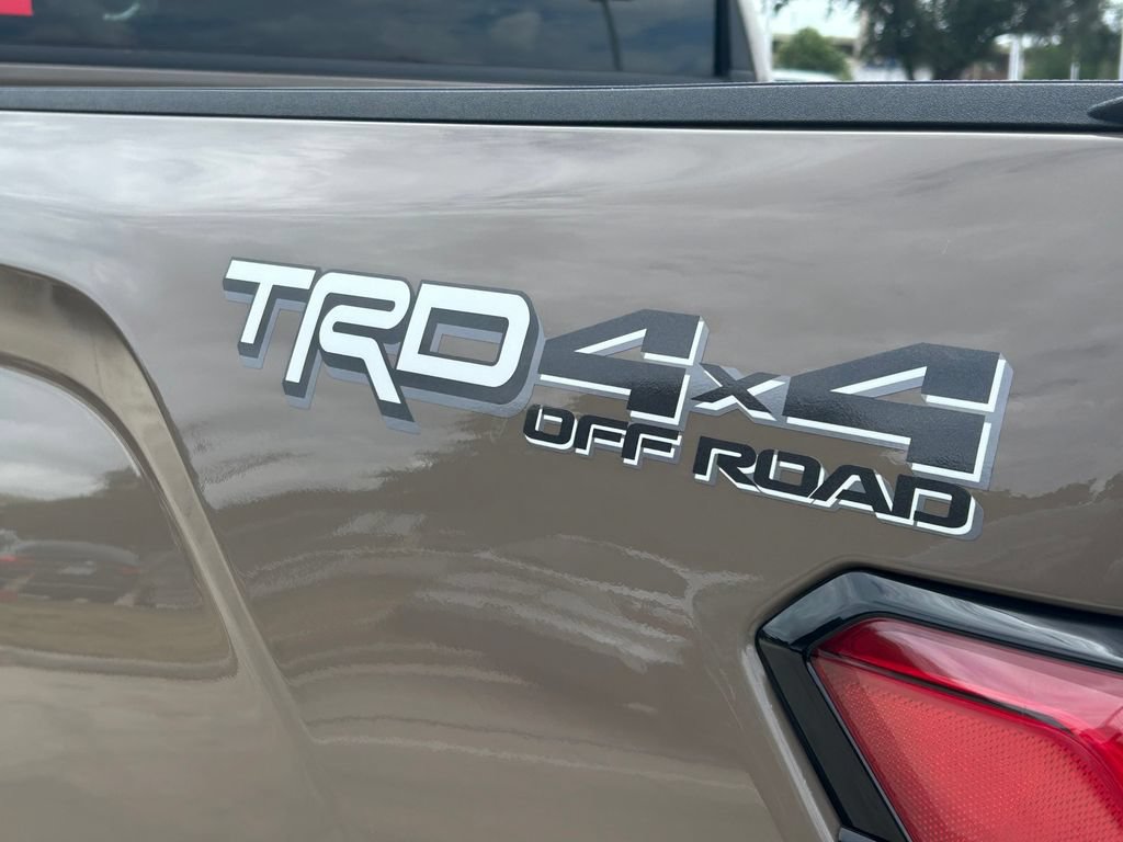 Used 2026 Toyota Tundra Limited AWD/4WD image 15