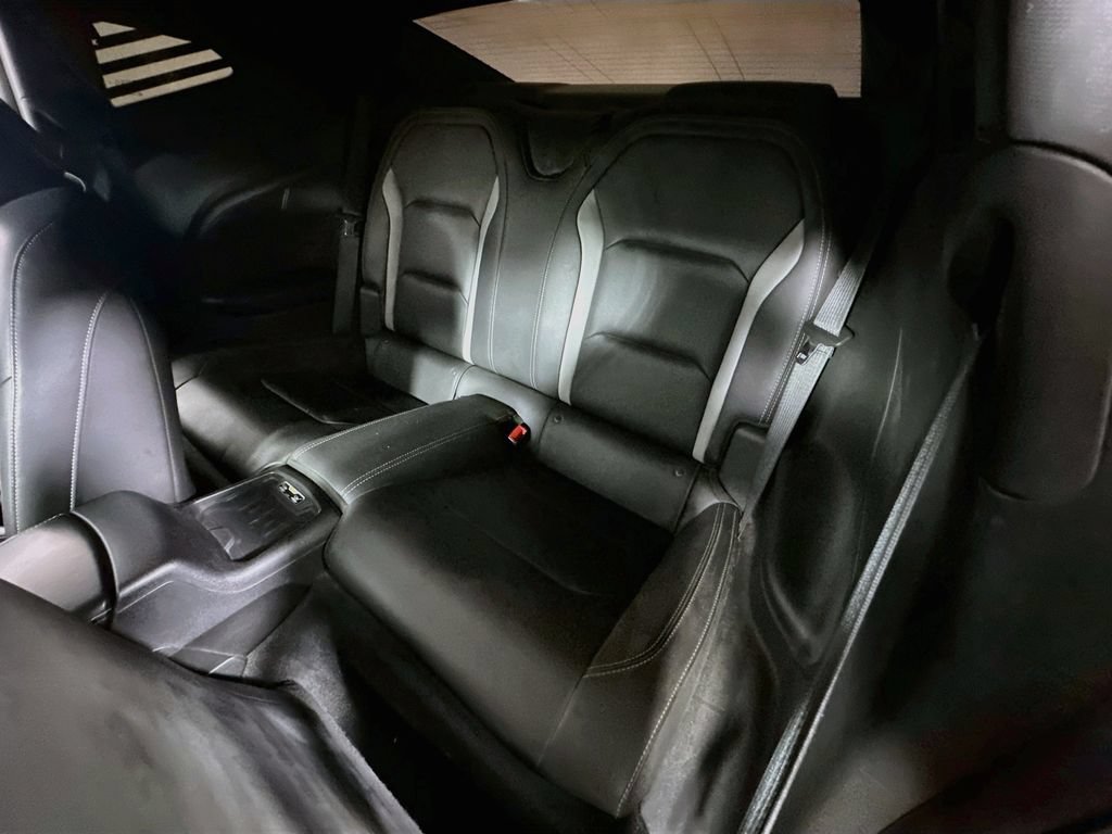 Used 2018 Chevrolet Camaro SS RWD image 15