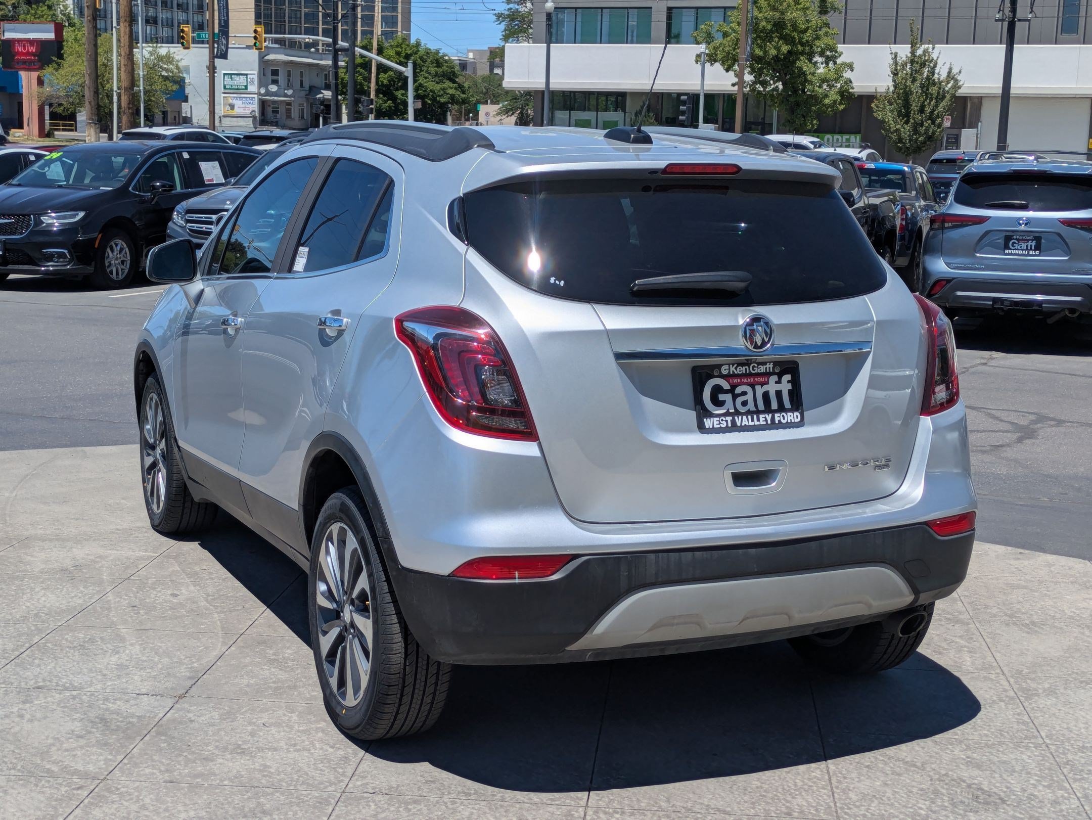 Used 2022 Buick Encore Preferred w/ Safety Package AWD/4WD image 7