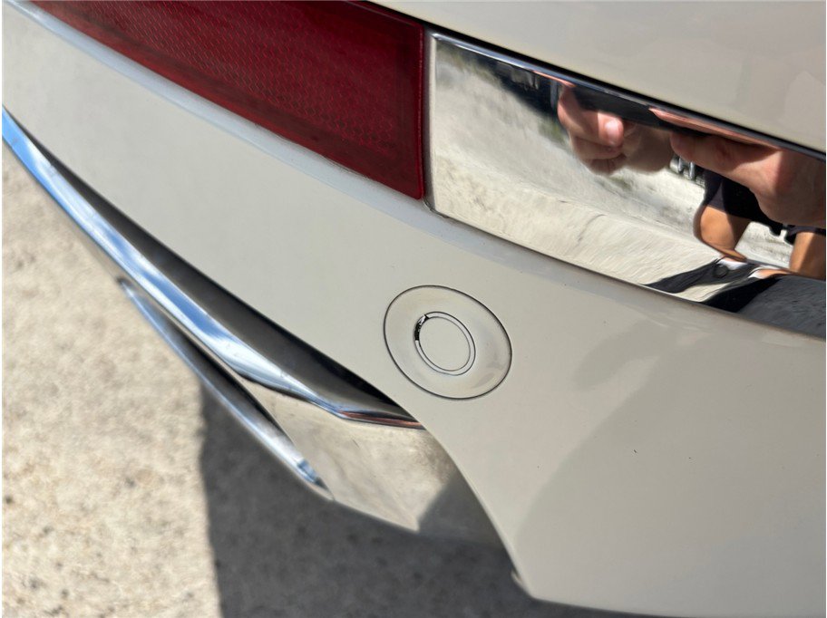 Used 2021 BMW X7 xDrive40i w/ Parking Assistance Package image 17