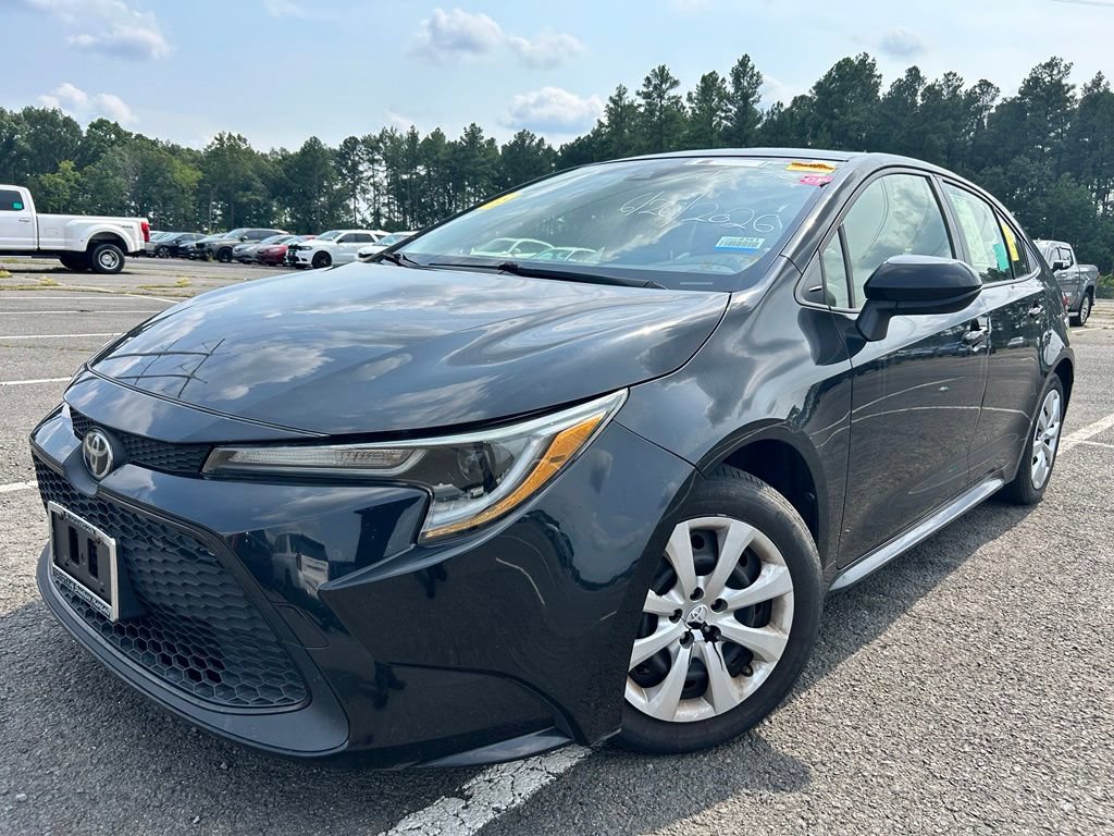 Used 2020 Toyota Corolla LE w/ LE Convenience Package FWD image 2