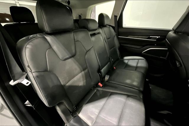 Used 2023 Kia Telluride EX image 26