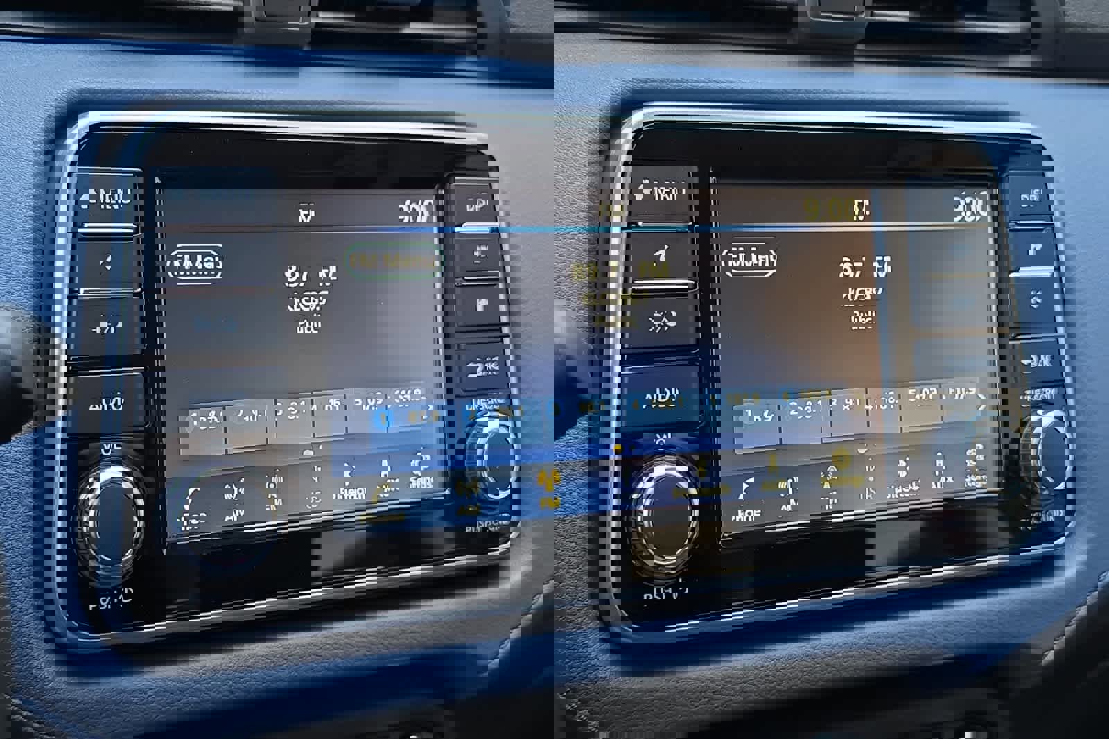 New 2025 Nissan Versa SV w/ Trunk Package image 17