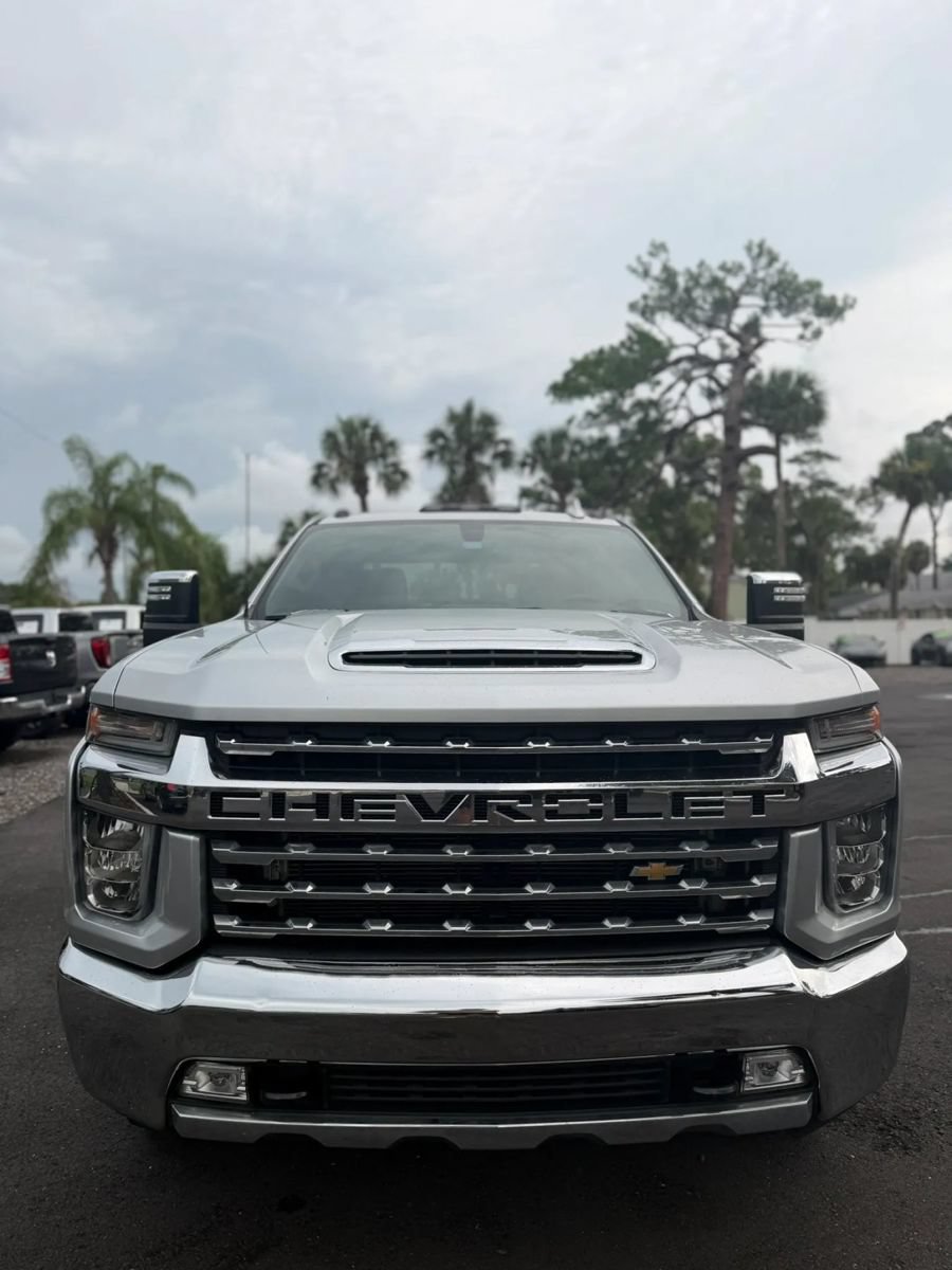 Used 2020 Chevrolet Silverado 3500 LTZ w/ Gooseneck/5TH Wheel Package AWD/4WD image 2