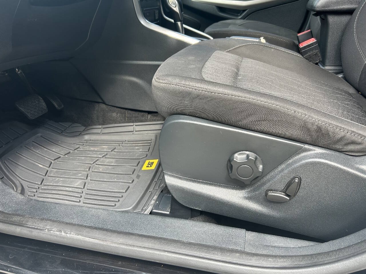 Used 2019 Ford EcoSport SE FWD image 12