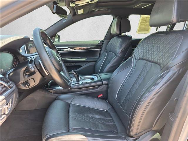 Used 2020 BMW 740i xDrive w/ M Sport Package AWD/4WD image 17