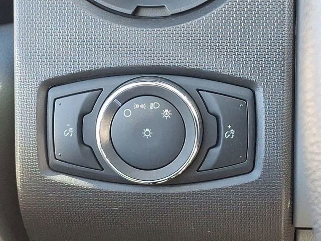 Used 2023 Ford F650 2WD Regular Cab Super Duty image 27