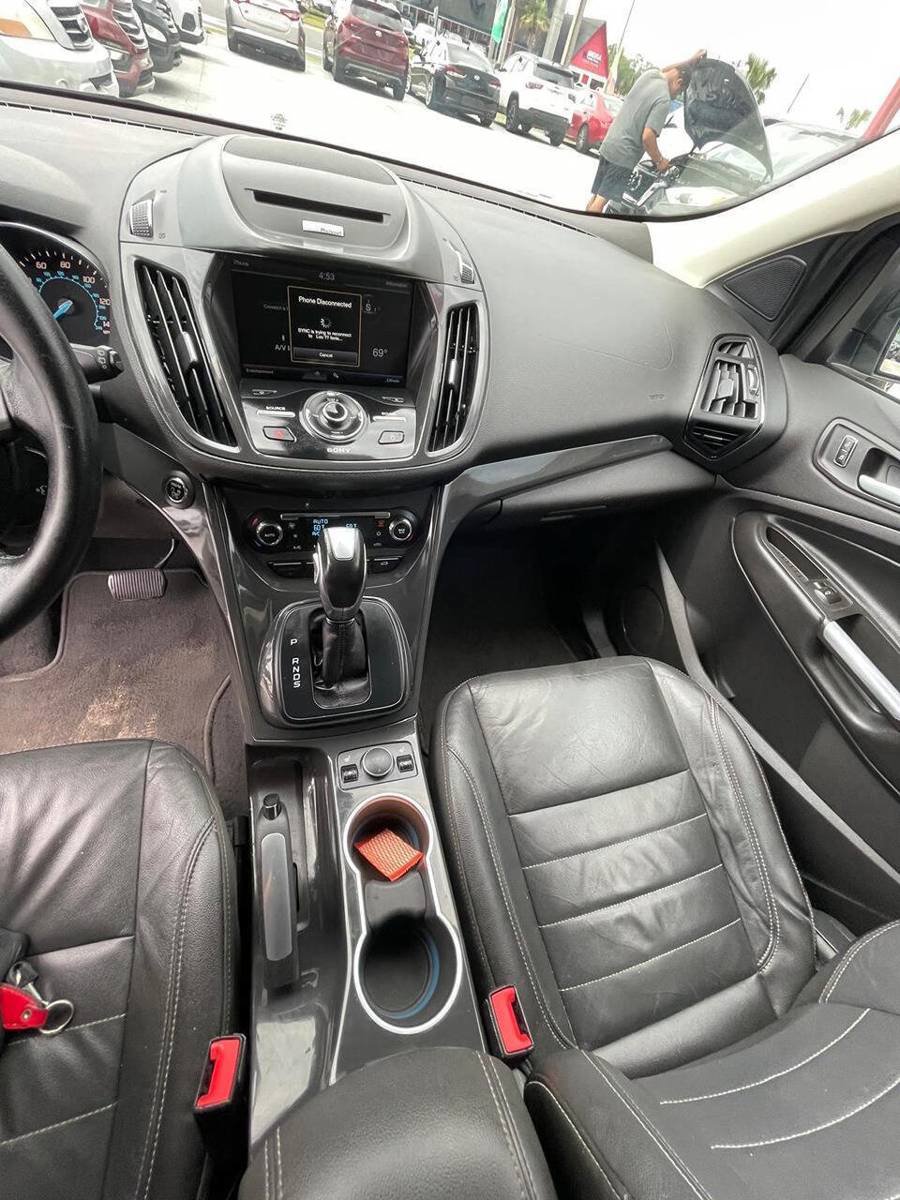 Used 2014 Ford Escape Titanium AWD/4WD image 8