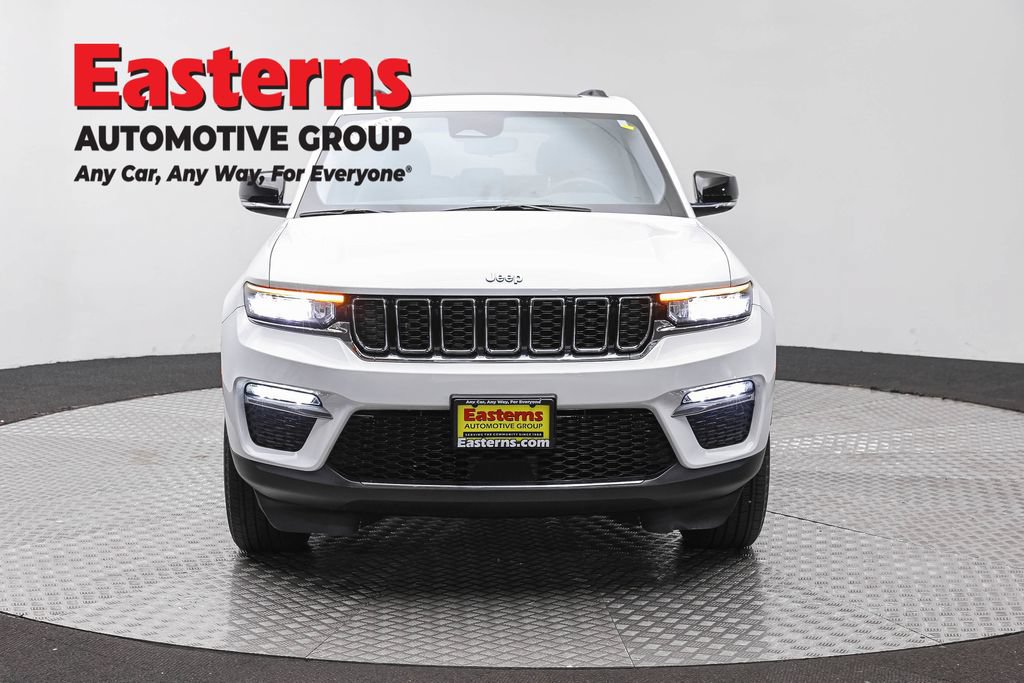 Used 2023 Jeep Grand Cherokee 4WD 4xe image 4