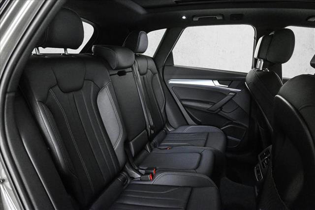 Certified 2025 Audi Q5 2.0T Premium Plus w/ Premium Plus Package image 21