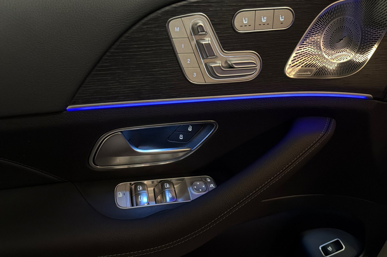 New 2026 Mercedes-Benz GLS 450 4MATIC image 10