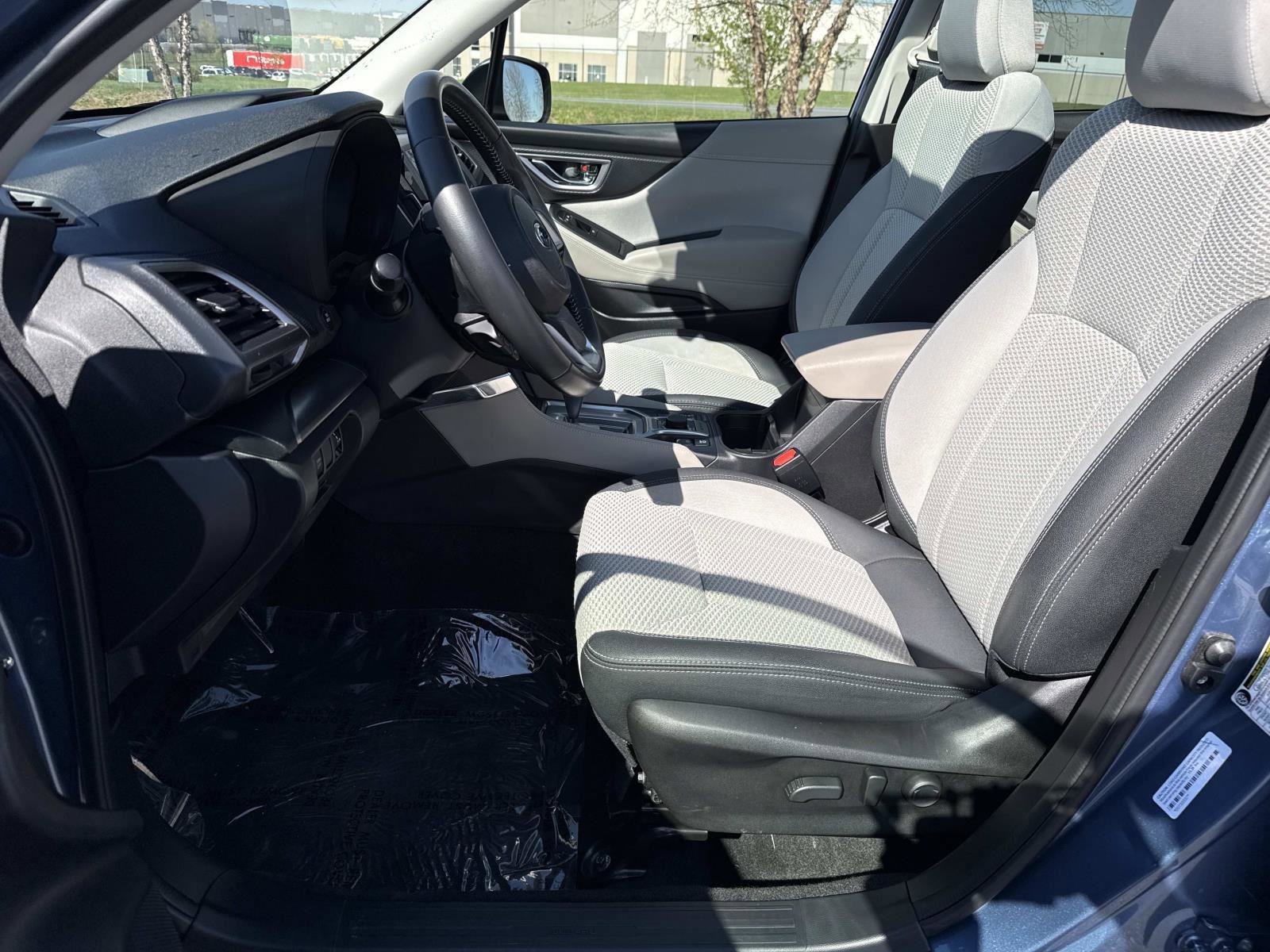 Used 2024 Subaru Forester Premium AWD/4WD image 23