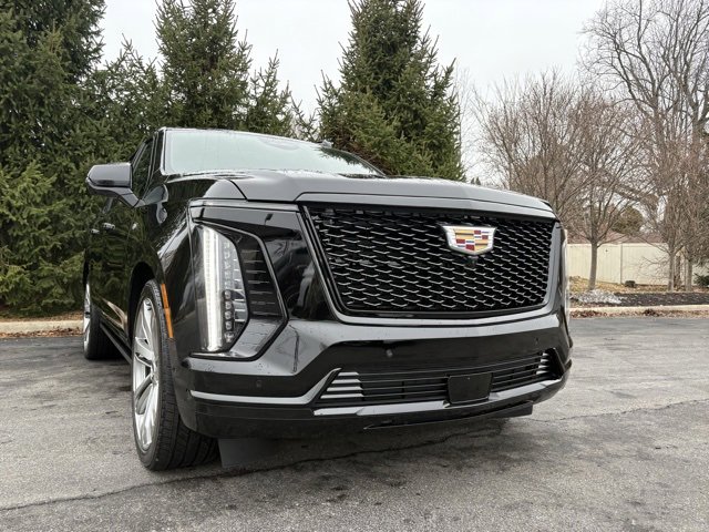 Used 2025 Cadillac Escalade Sport w/ Touring Package image 12