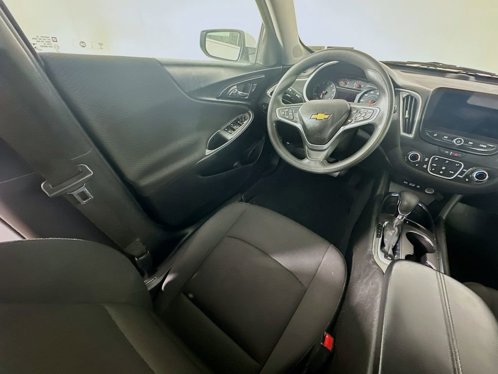 Used 2022 Chevrolet Malibu LT image 9