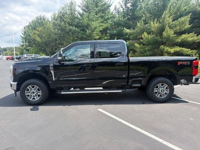 Certified 2025 Ford F350 Lariat w/ FX4 Off-Road Package AWD/4WD image 4