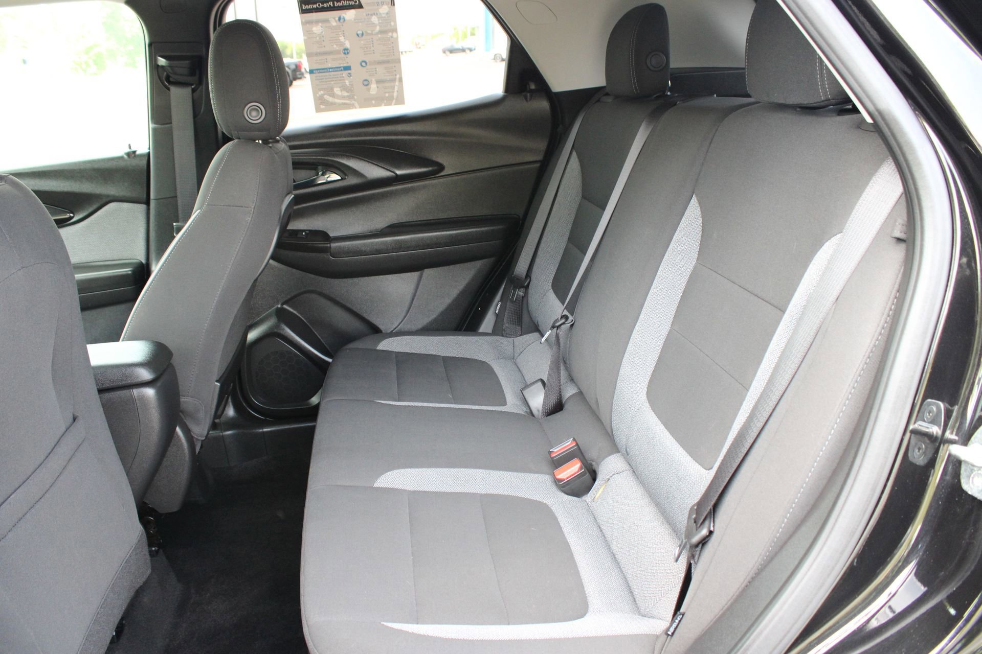 Used 2022 Chevrolet TrailBlazer LT FWD image 17