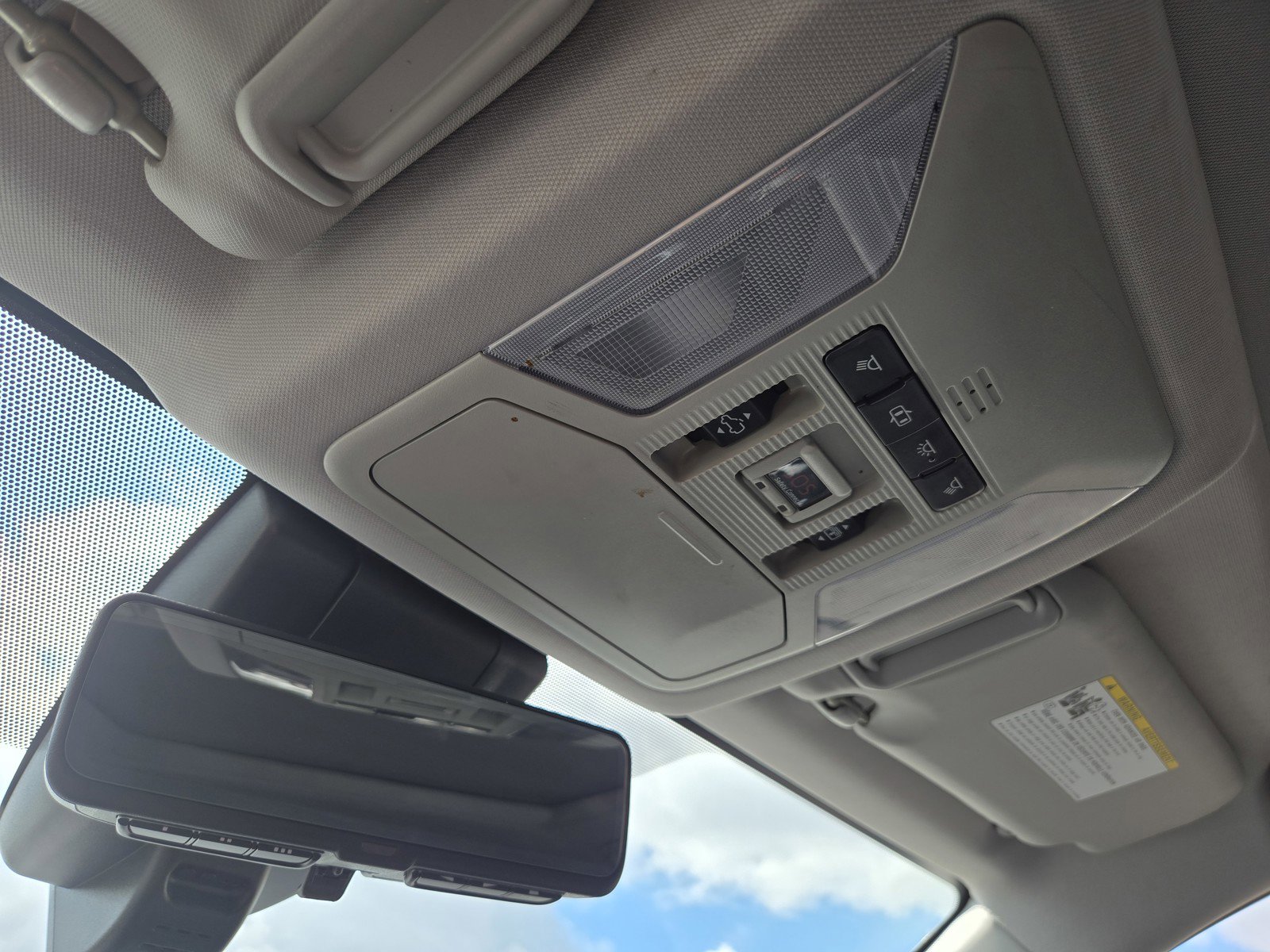 Used 2019 Toyota RAV4 Limited image 22