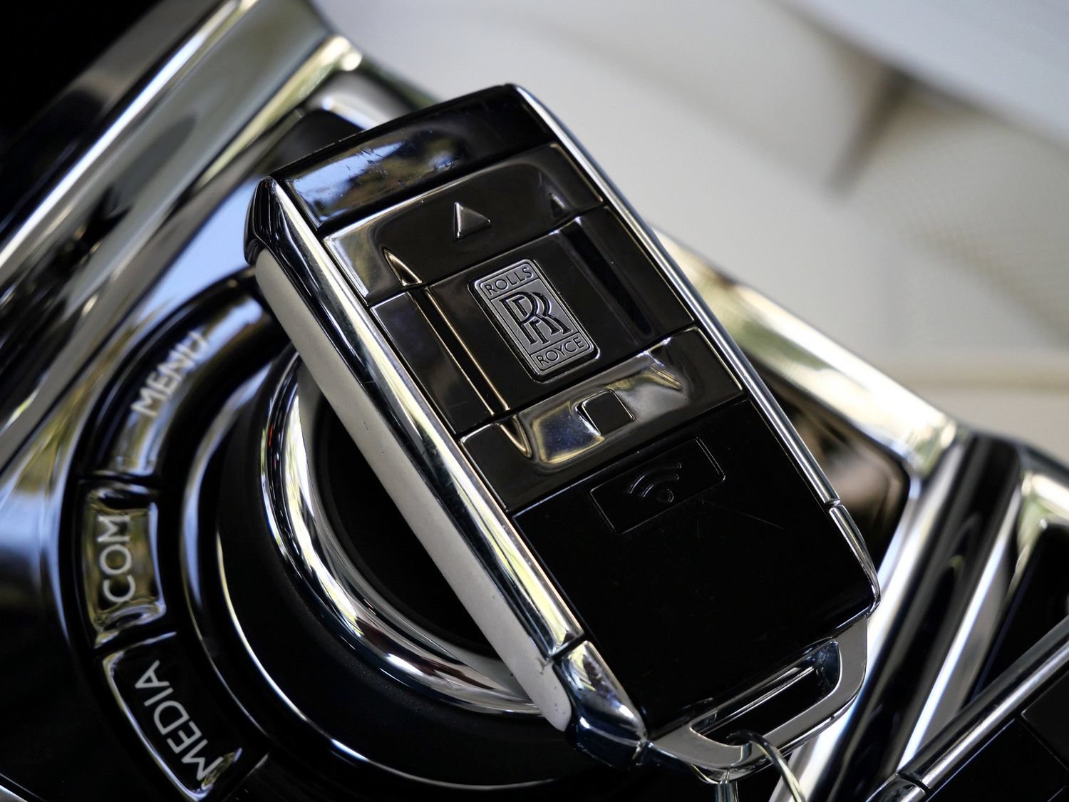 Used 2022 Rolls-Royce Phantom Extended Wheelbase w/ The Phantom Package RWD image 38