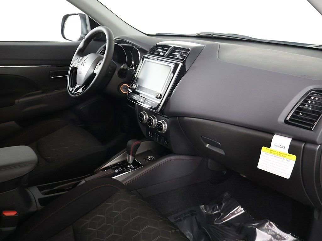 New 2025 Mitsubishi Outlander Sport LE AWD/4WD image 24